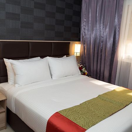 Florida Square Hotel Dubai Kamer foto