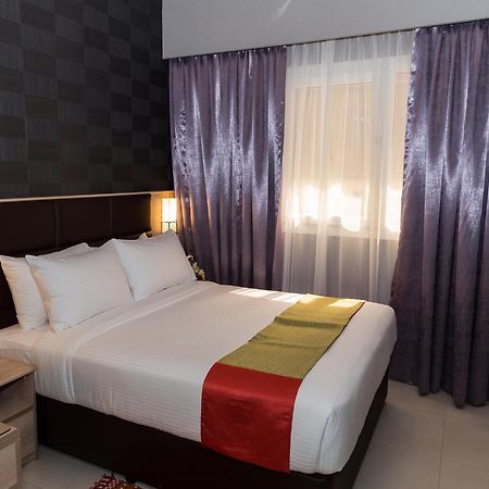 Florida Square Hotel Dubai Kamer foto