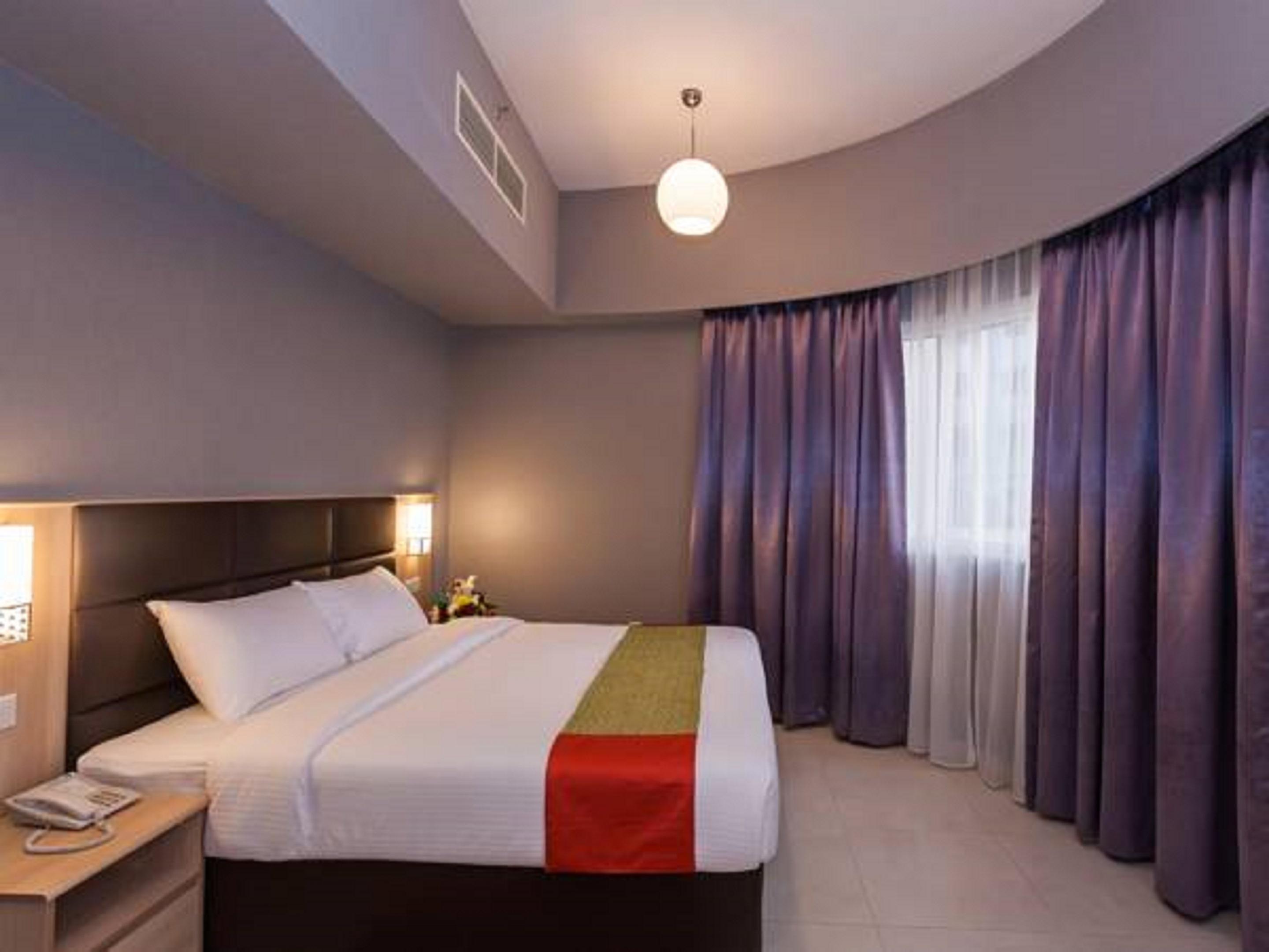Florida Square Hotel Dubai Buitenkant foto