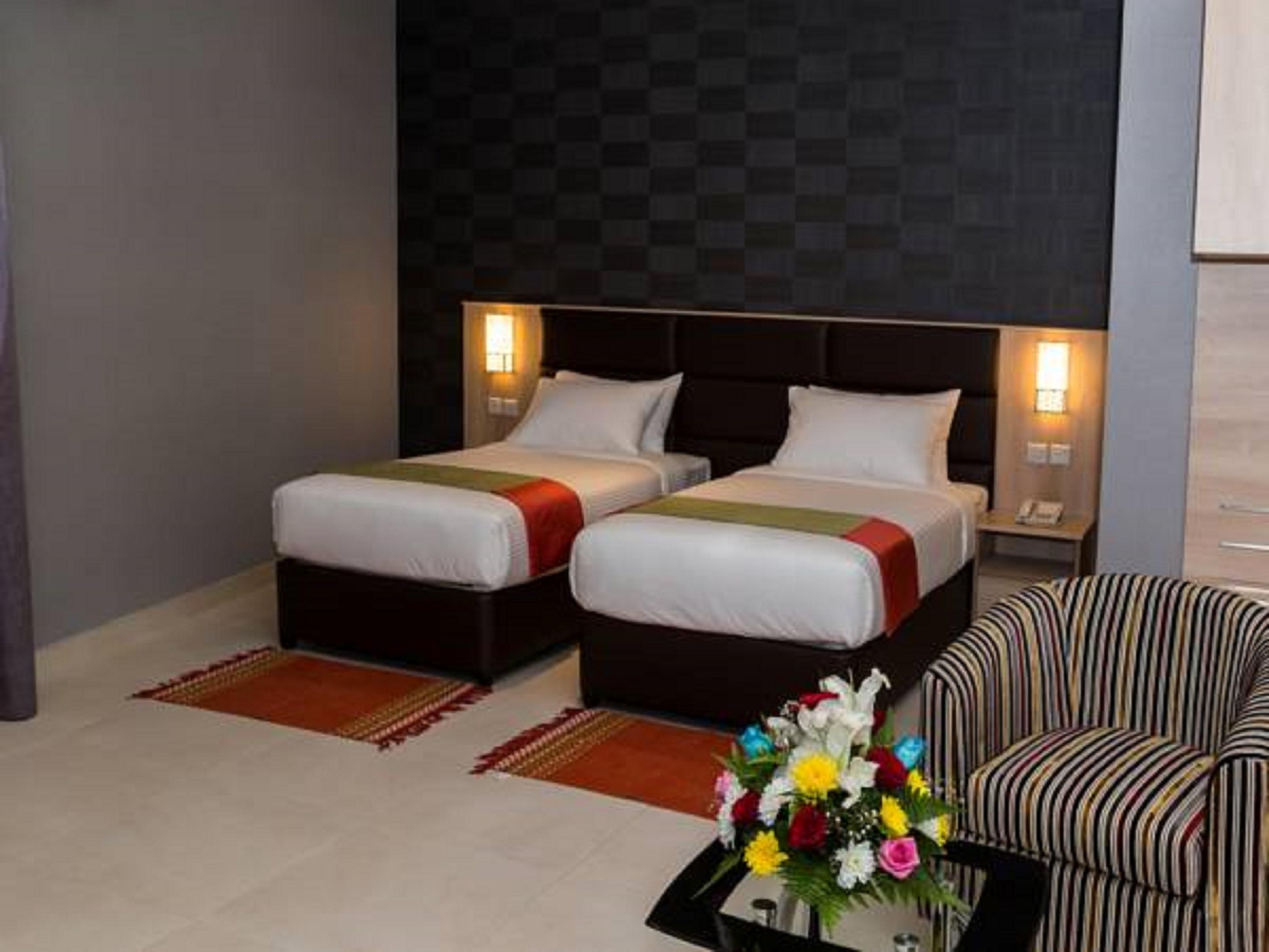 Florida Square Hotel Dubai Buitenkant foto