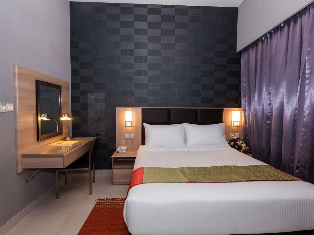 Florida Square Hotel Dubai Buitenkant foto