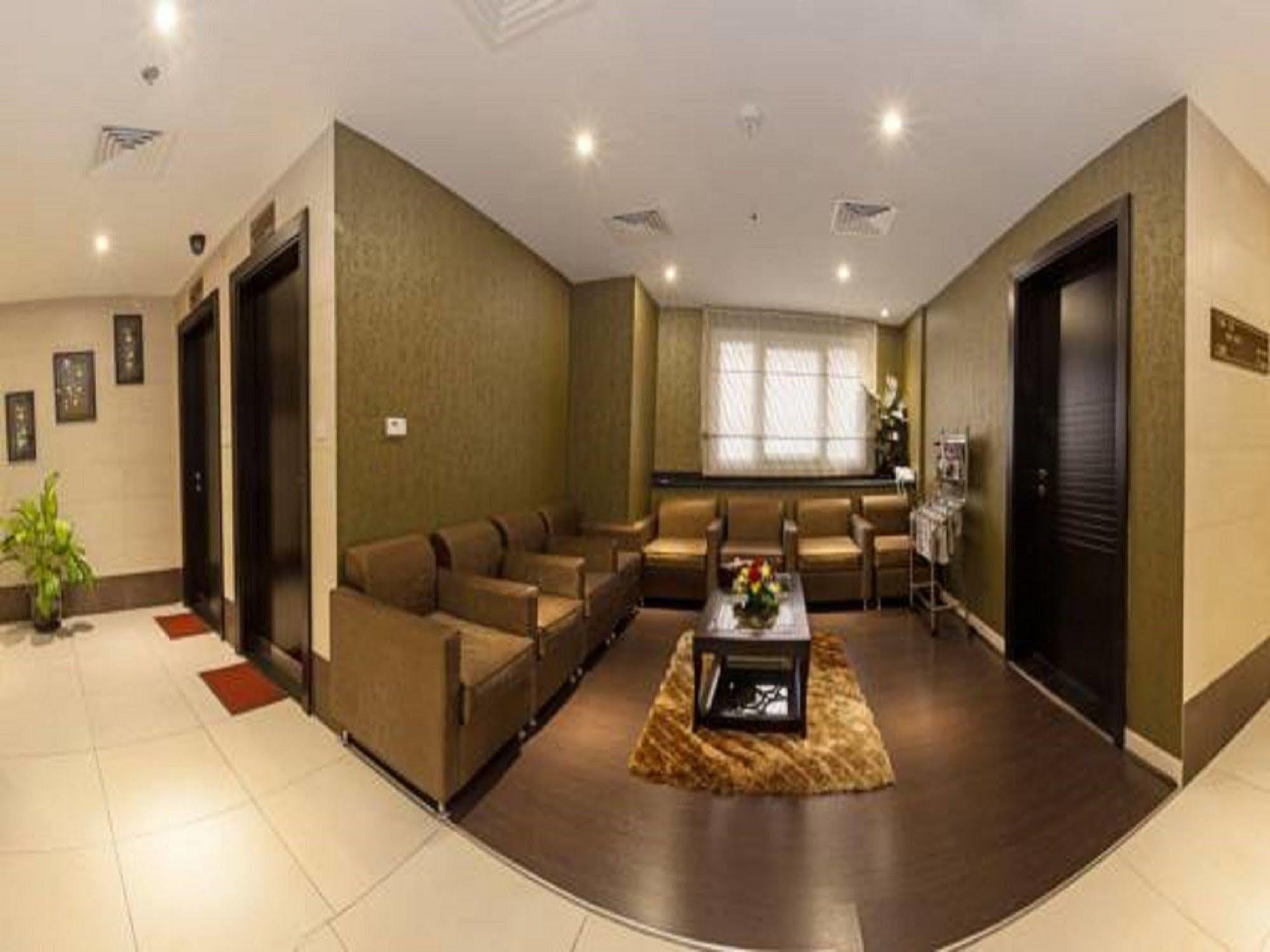 Florida Square Hotel Dubai Buitenkant foto